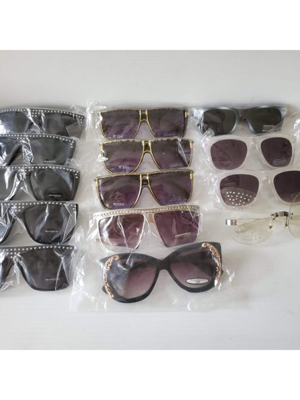 LOT OF 14 PAIRS OF BRAND NEW VINTAGE ASSORTED SUNGLASSES WITH UV PROTECTION NWT